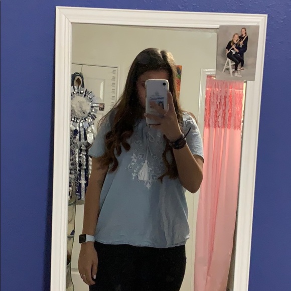 light blue top with white embroidery - Picture 2 of 4